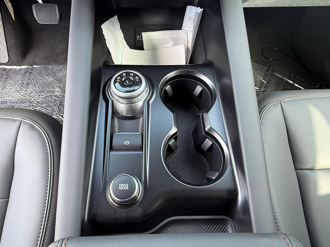 2027 Ford Explorer ACTIVE, ADAPTIVE CRUISE, REMOTE START, TOW PKG Photo