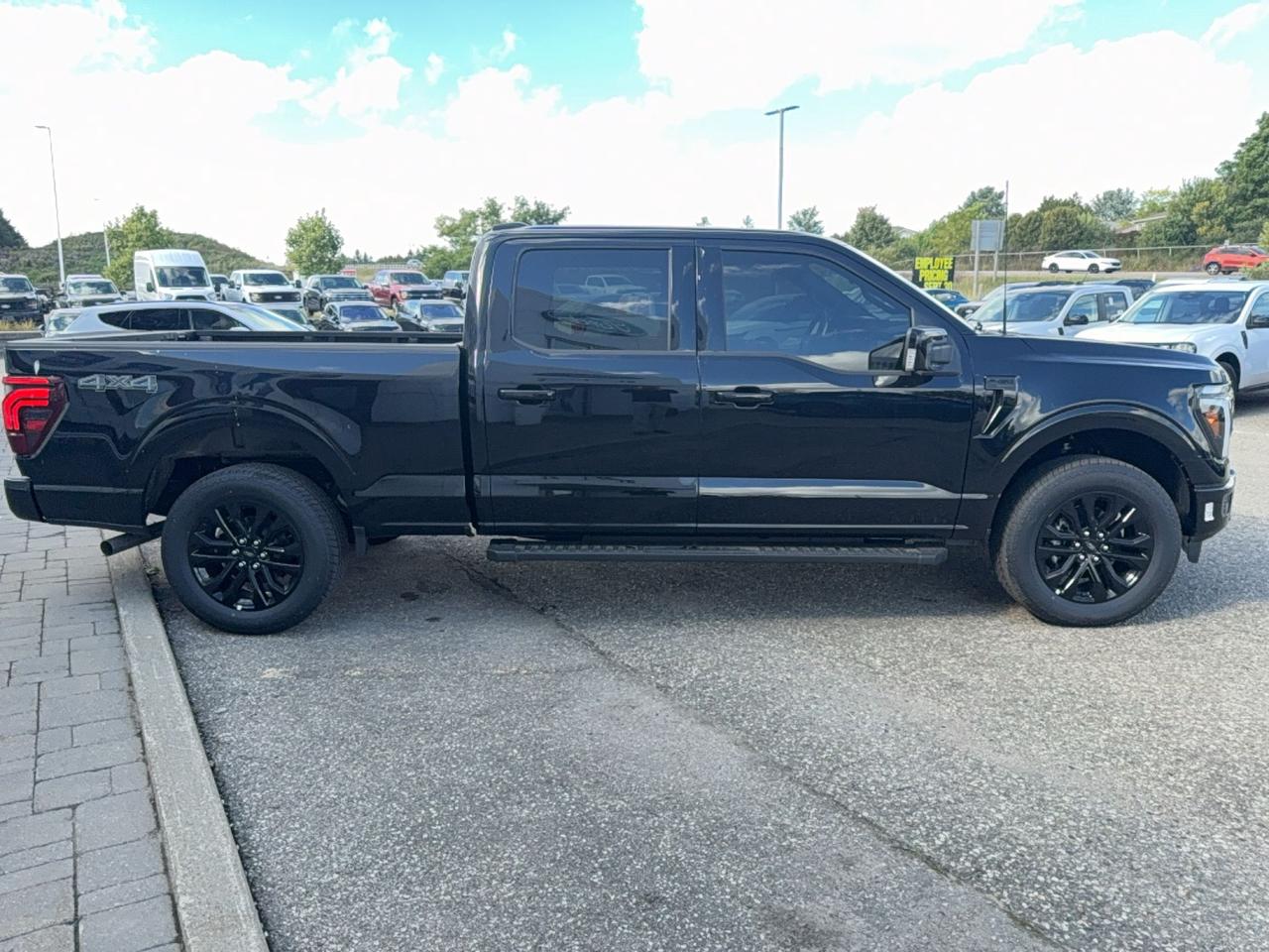 2026 Ford F-150 LARIAT, MOONROOF, BLACK PKG, BED UTILITY PKG Photo2