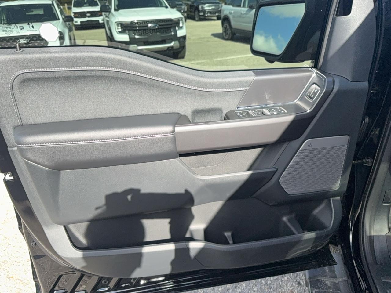 2026 Ford F-150 LARIAT, MOONROOF, BLACK PKG, BED UTILITY PKG Photo