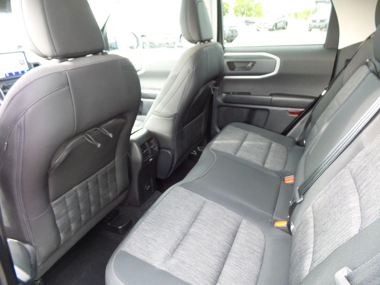 2021 Ford Bronco BIG BEND! 1.5L ECOBOOST! GREAT ON FUEL! COPILOT! Photo