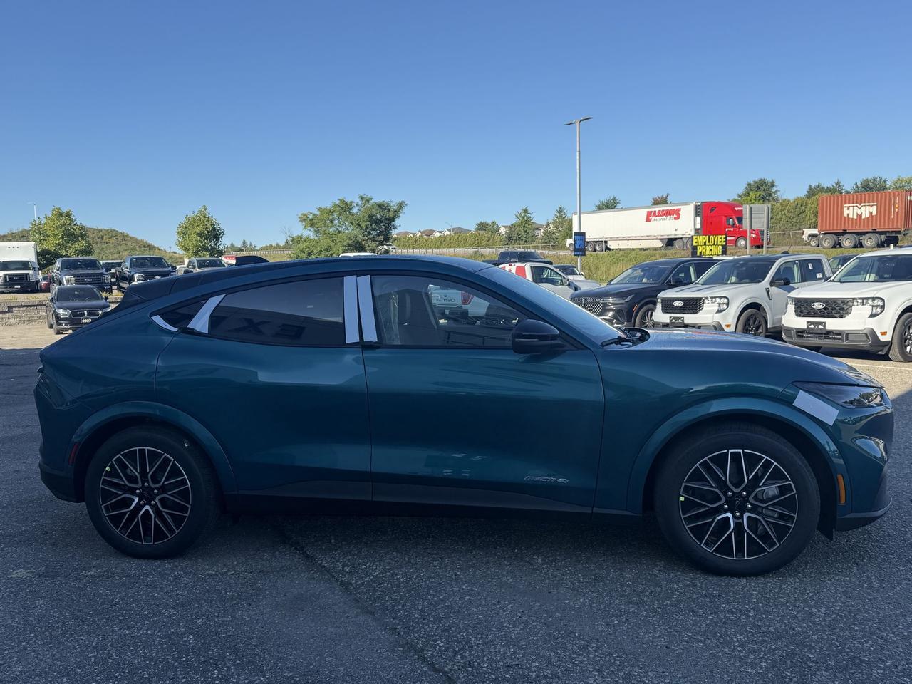 2026 Ford Mustang Mach-E PREMIUM AWD, EXTENDED RANGE, ONE PEDAL DRIVE Photo4