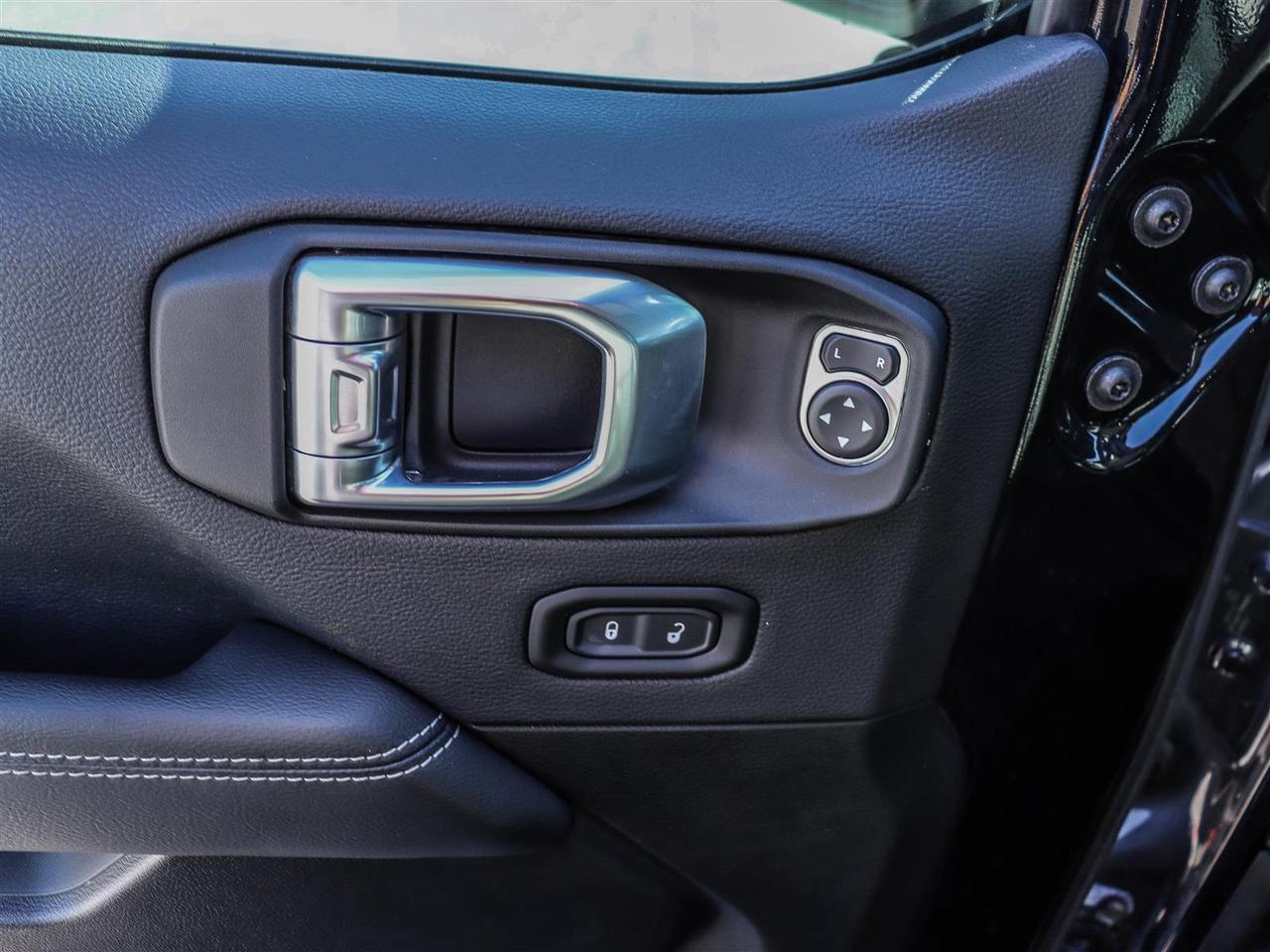 2023 Jeep Wrangler Unlimited Sahara 4XE Photo