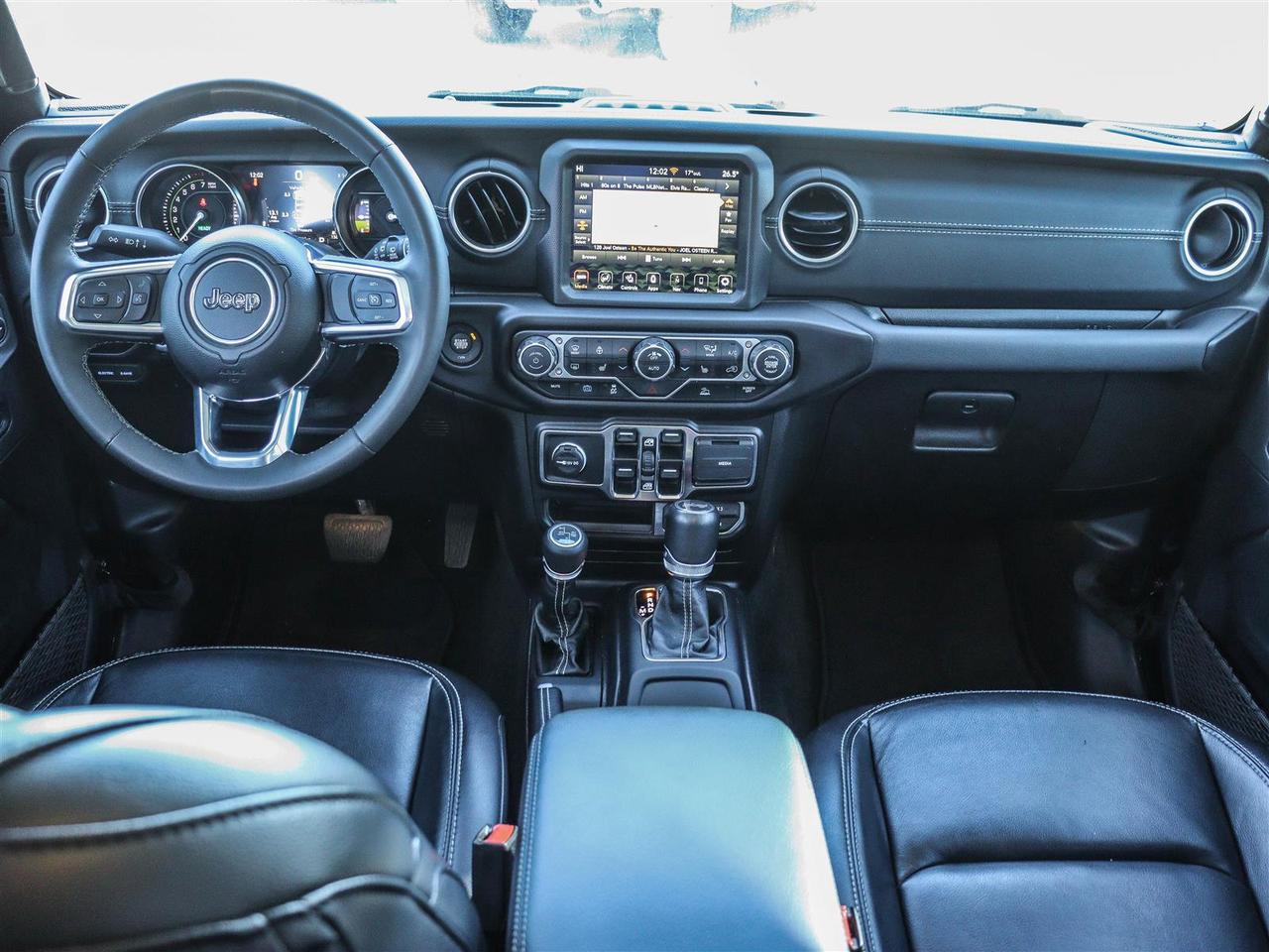 2023 Jeep Wrangler Unlimited Sahara 4XE Photo