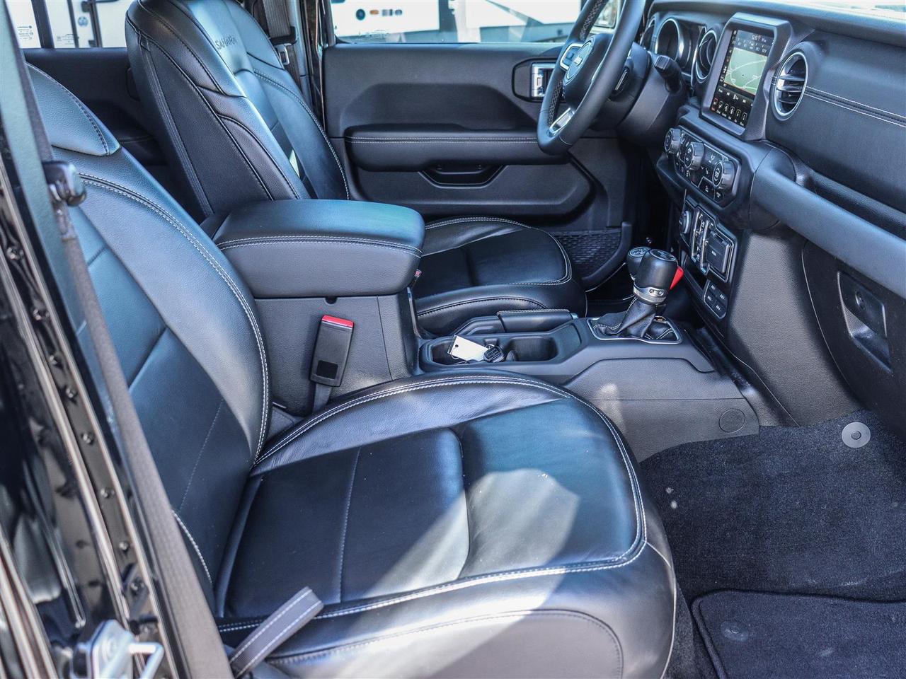 2023 Jeep Wrangler Unlimited Sahara 4XE Photo