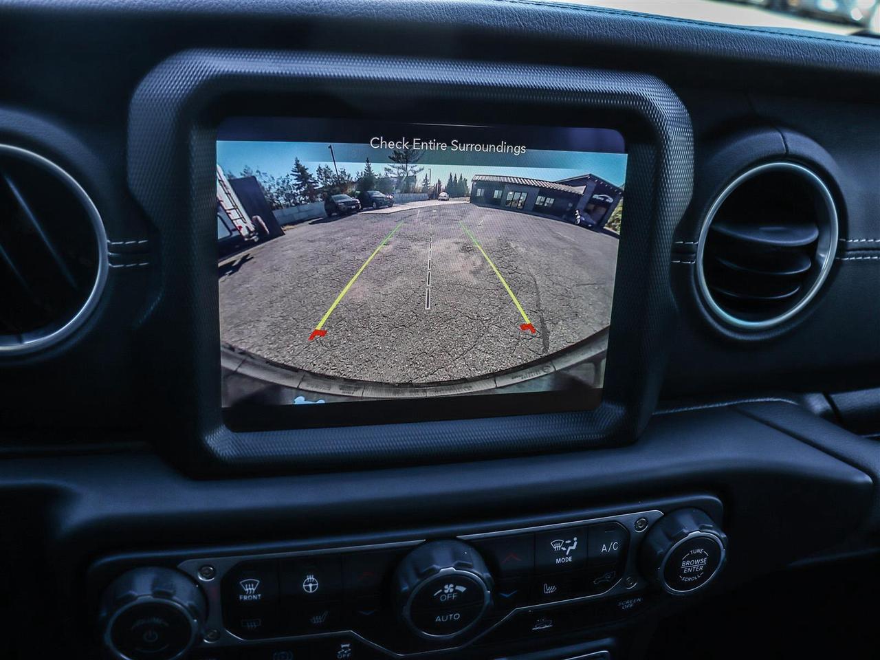 2023 Jeep Wrangler Unlimited Sahara 4XE Photo