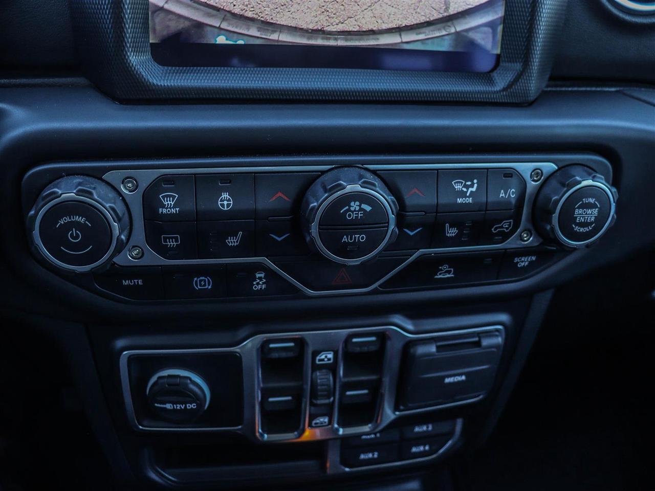 2023 Jeep Wrangler Unlimited Sahara 4XE Photo