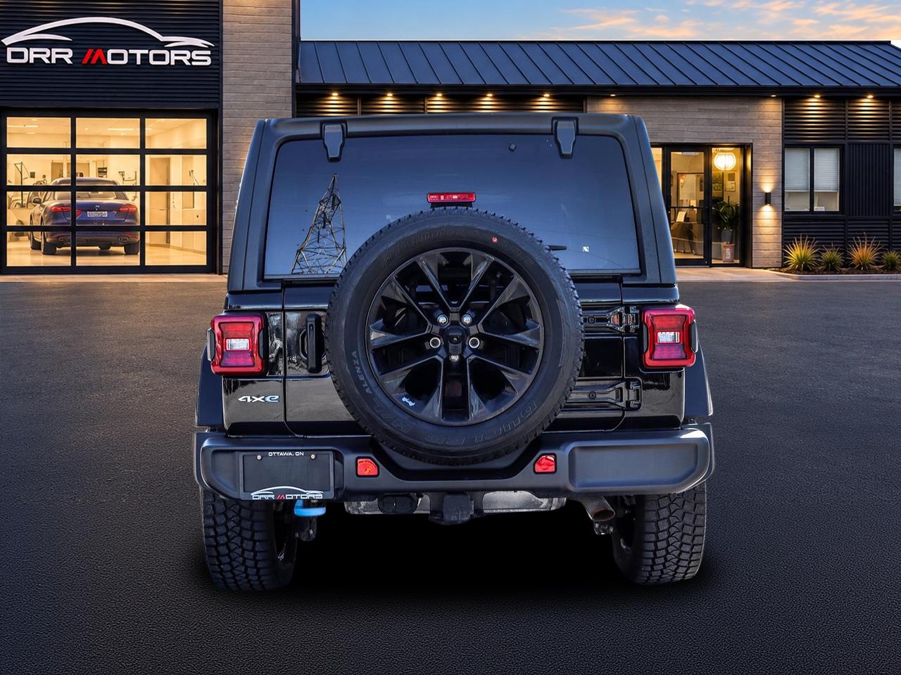 2023 Jeep Wrangler Unlimited Sahara 4XE Photo