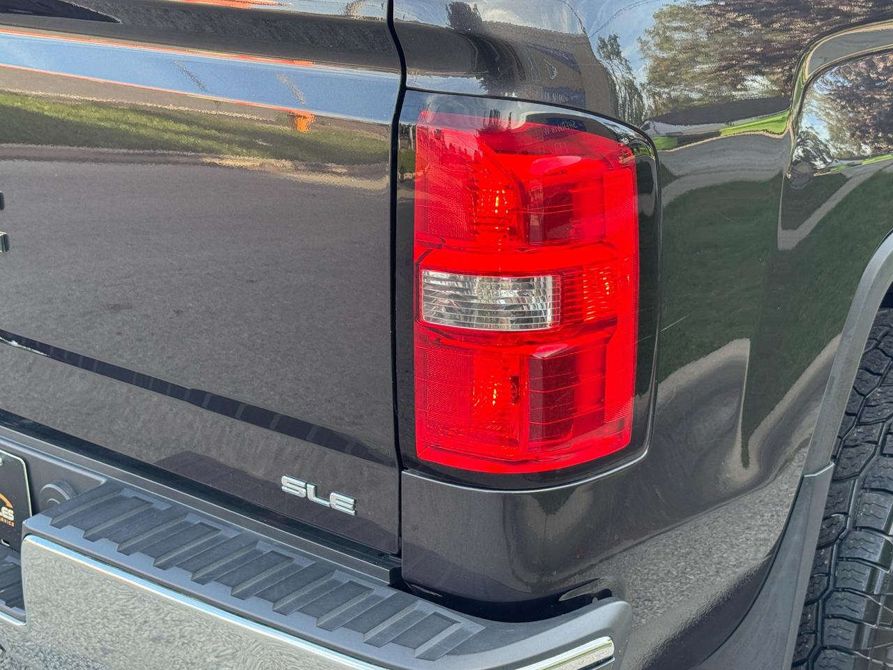 2016 GMC Sierra 1500 4WD CREW 5.3L V8 4x4 SLE+CLEAN CARFAX Photo