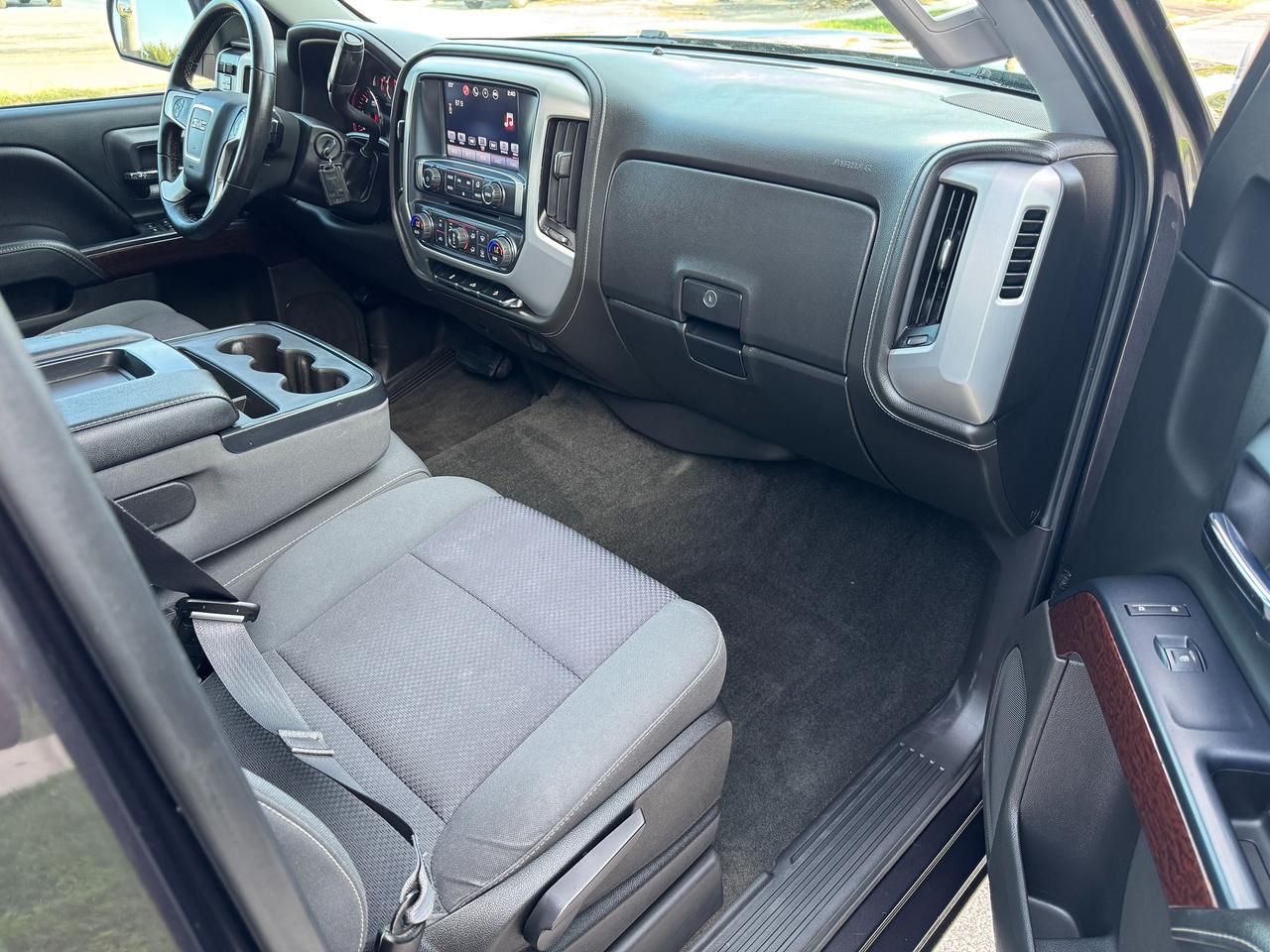 2016 GMC Sierra 1500 4WD CREW 5.3L V8 4x4 SLE+CLEAN CARFAX Photo