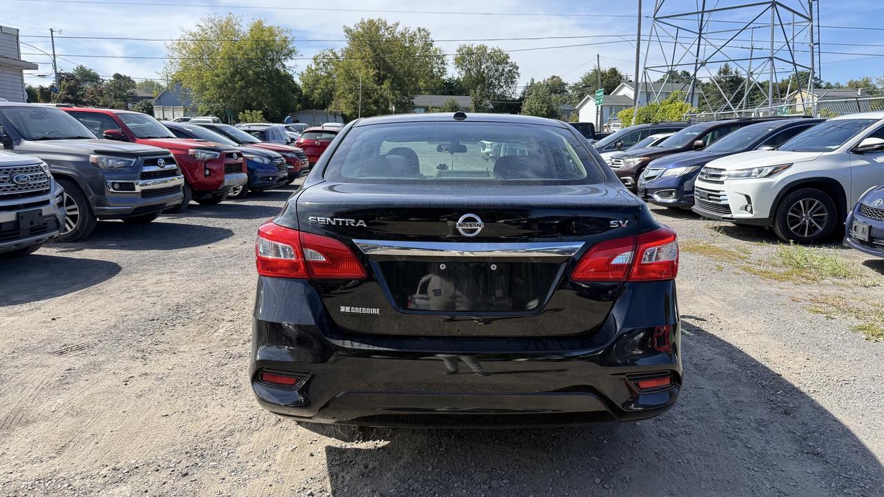 2017 Nissan Sentra SV Photo