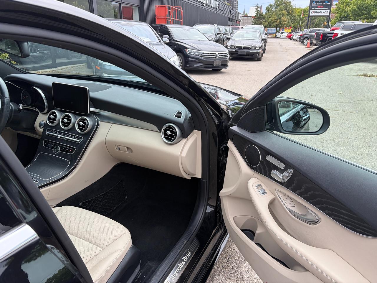 2018 Mercedes-Benz C-Class C 300 Photo
