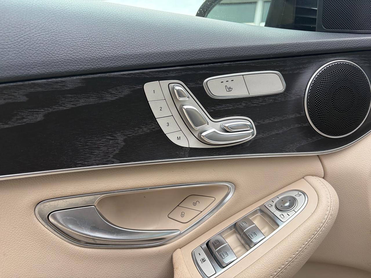 2018 Mercedes-Benz C-Class C 300 Photo