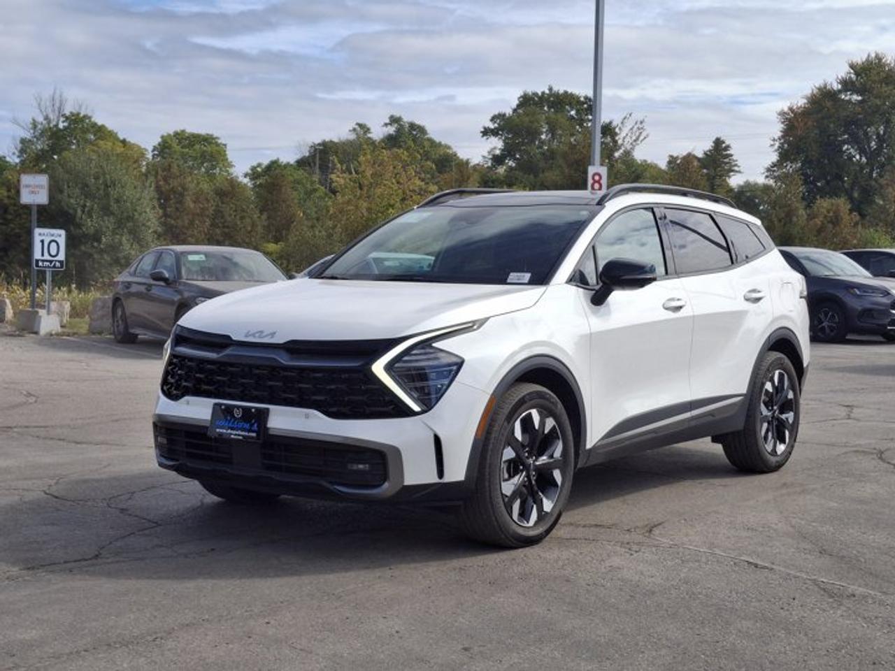 2023 Kia Sportage X-Line Limited | Pano Roof | Quilted Leather | Heated + Ventilated Seats | Heated Steering & More ! Photo