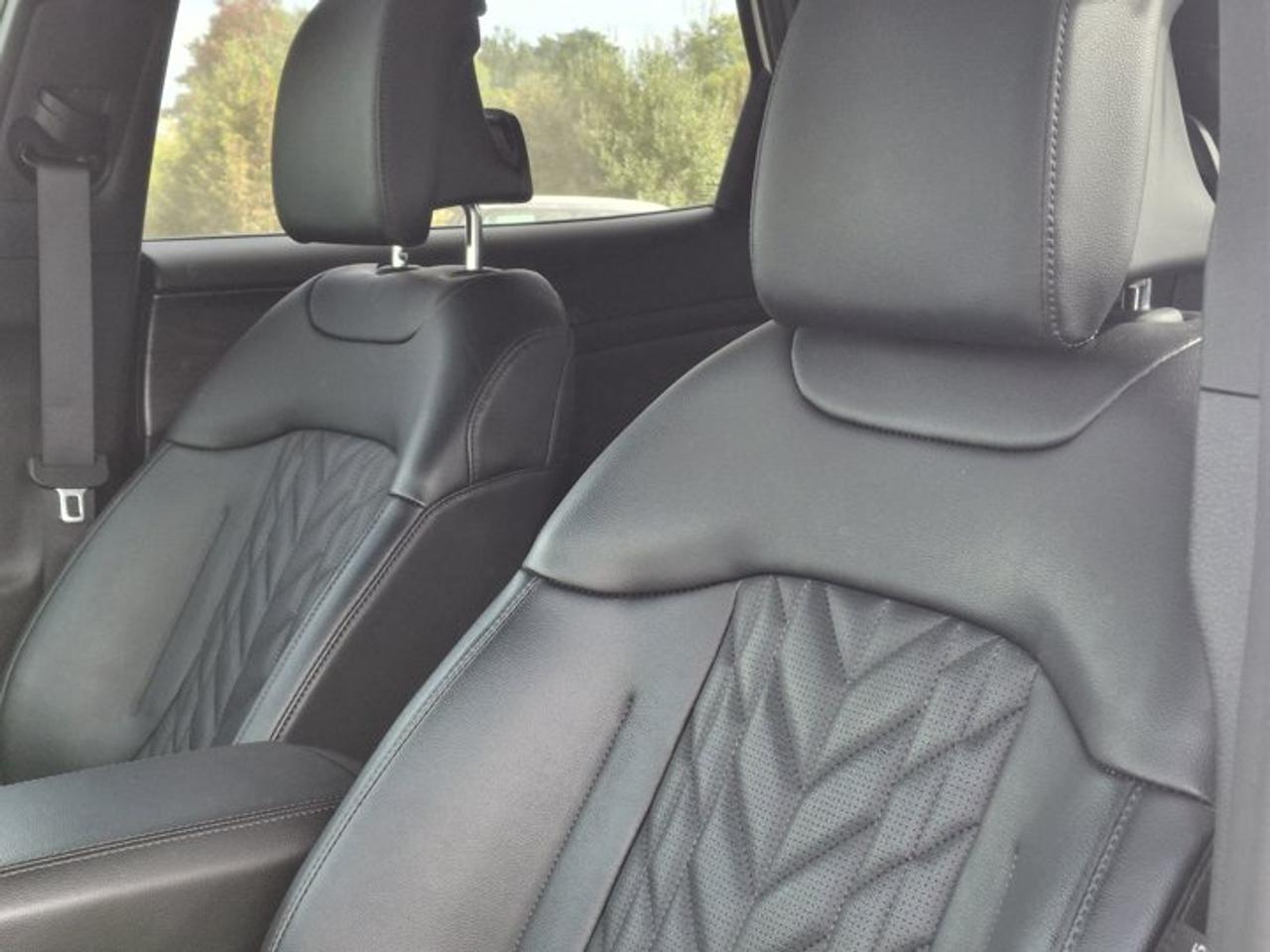 2023 Kia Sportage X-Line Limited | Pano Roof | Quilted Leather | Heated + Ventilated Seats | Heated Steering & More ! Photo