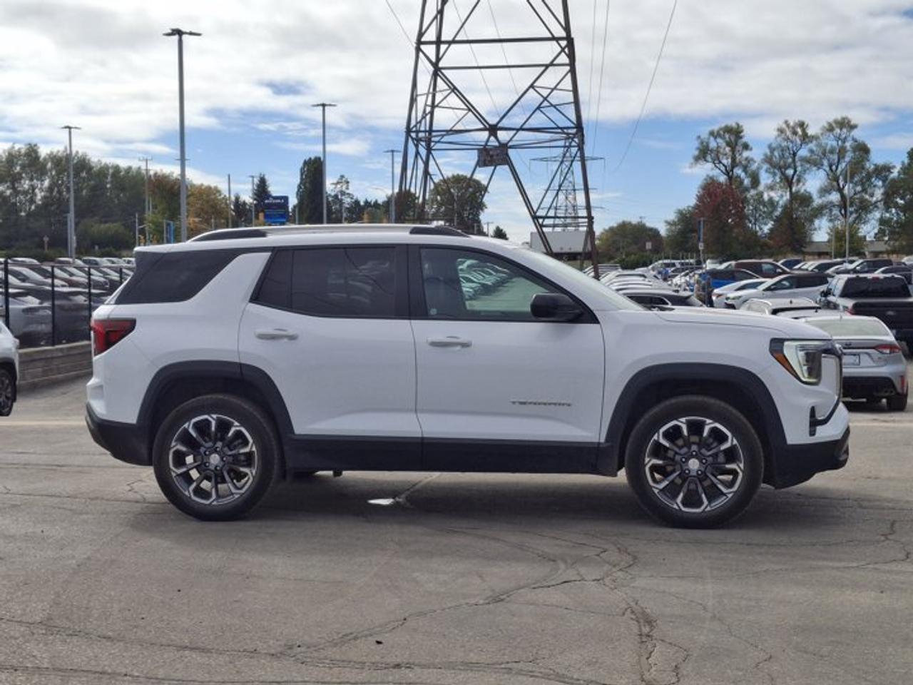2026 GMC Terrain AWD Elevation | Leather | Heated Seats + Steering | Adaptive Cruise | Power Liftgate | and More ! Photo