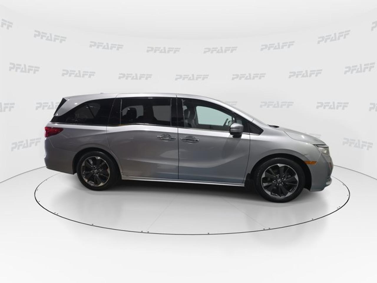 2022 Honda Odyssey Touring Photo