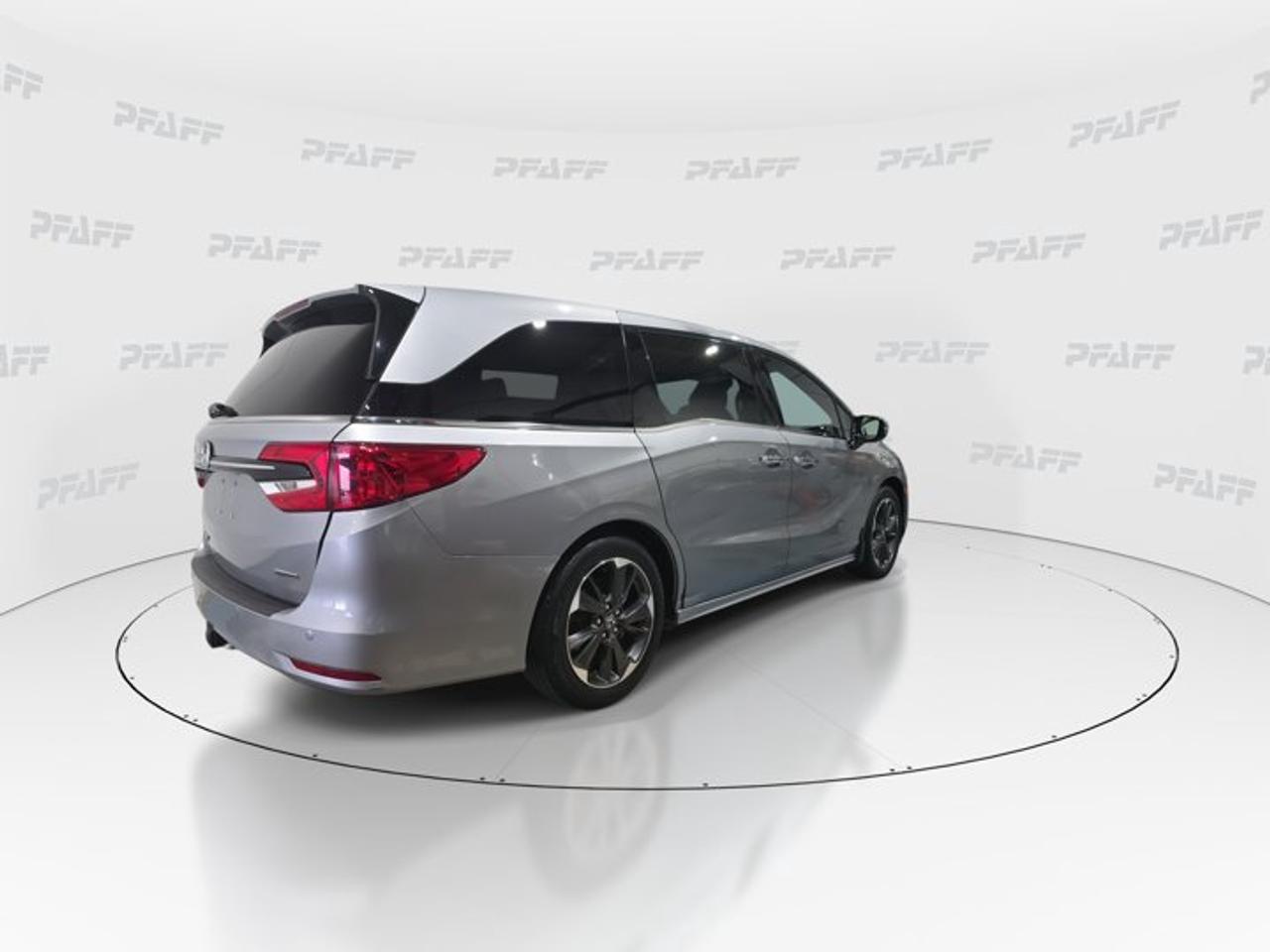2022 Honda Odyssey Touring Photo