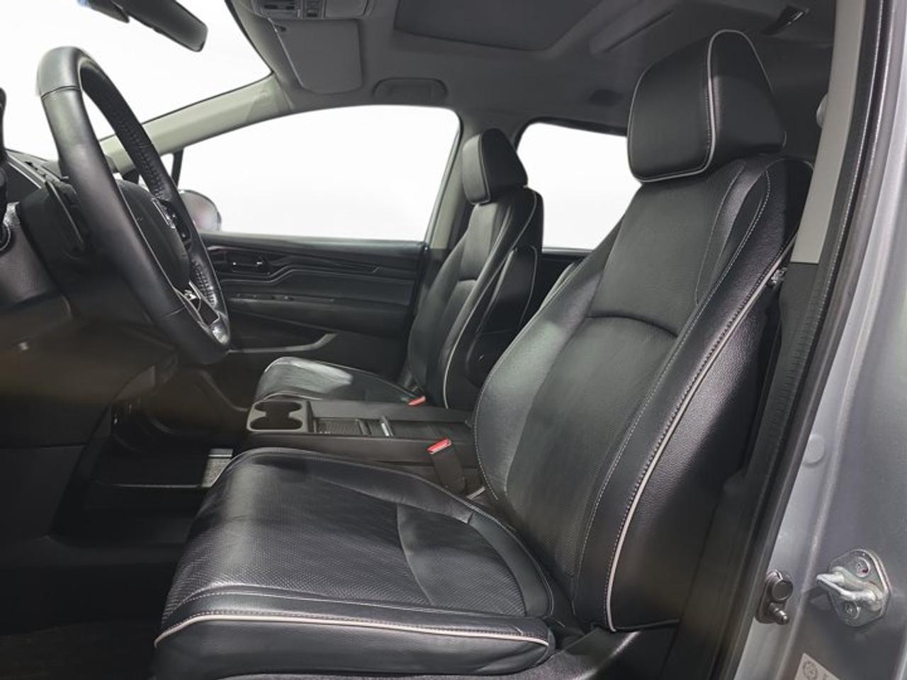 2022 Honda Odyssey Touring Photo