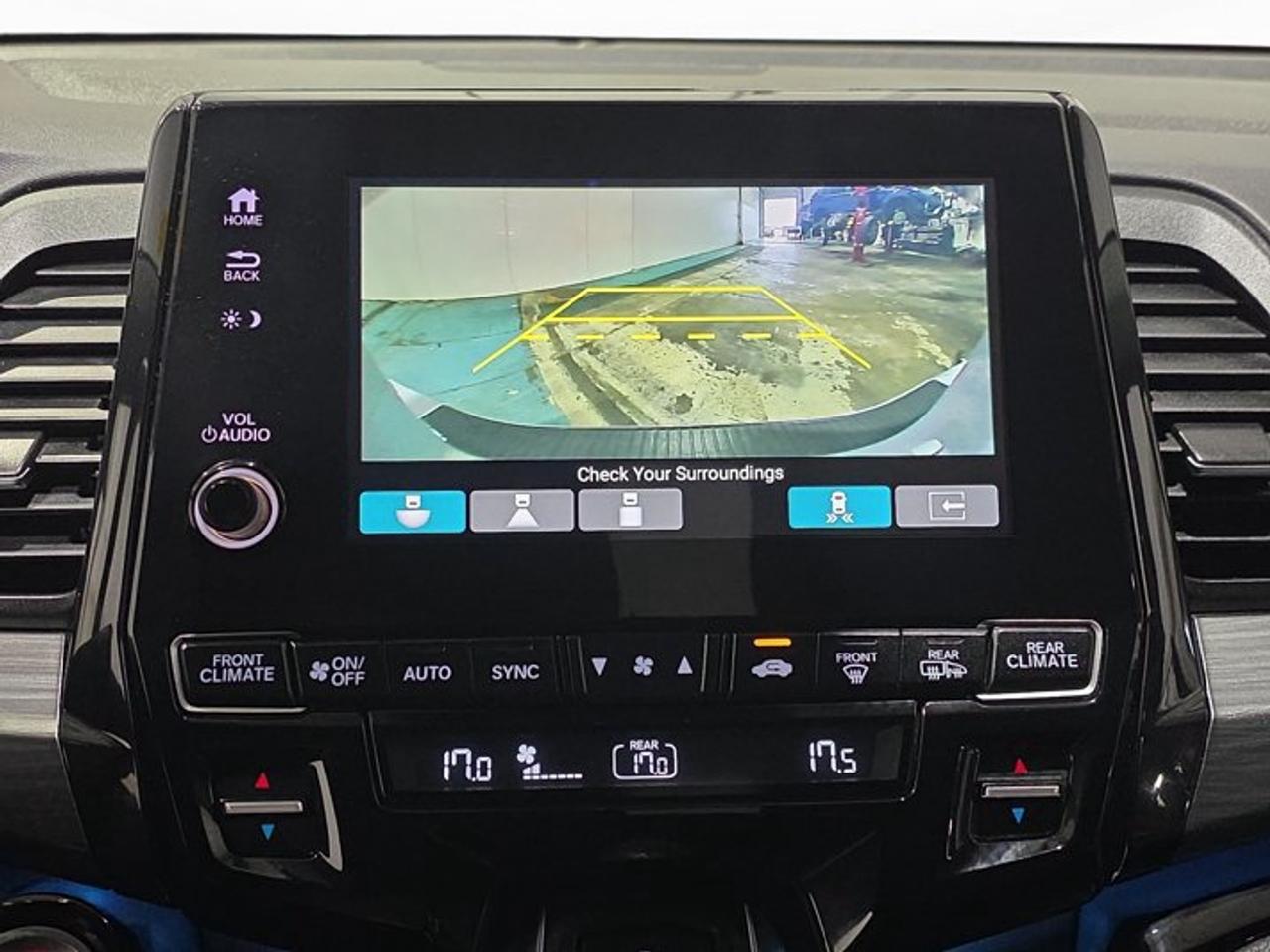 2022 Honda Odyssey Touring Photo