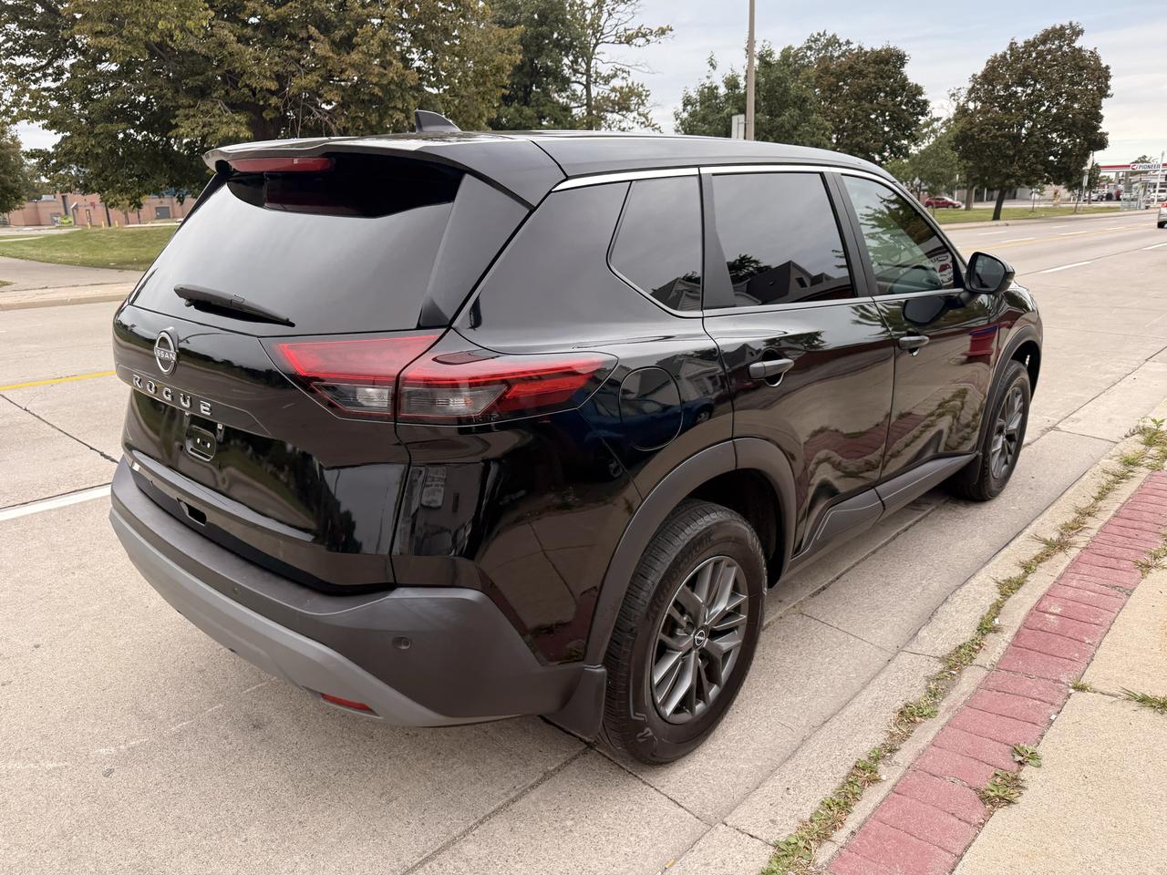 2022 Nissan Rogue FWD S Photo