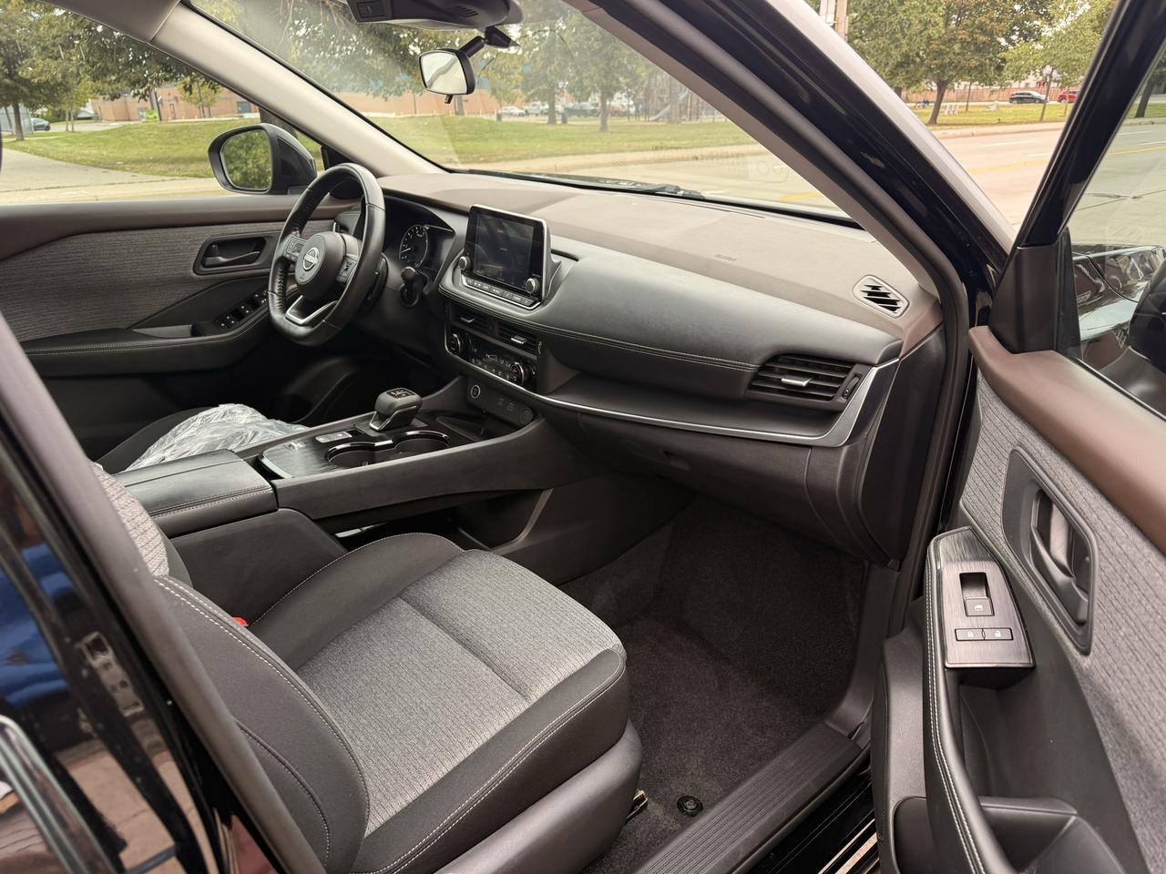 2022 Nissan Rogue FWD S Photo