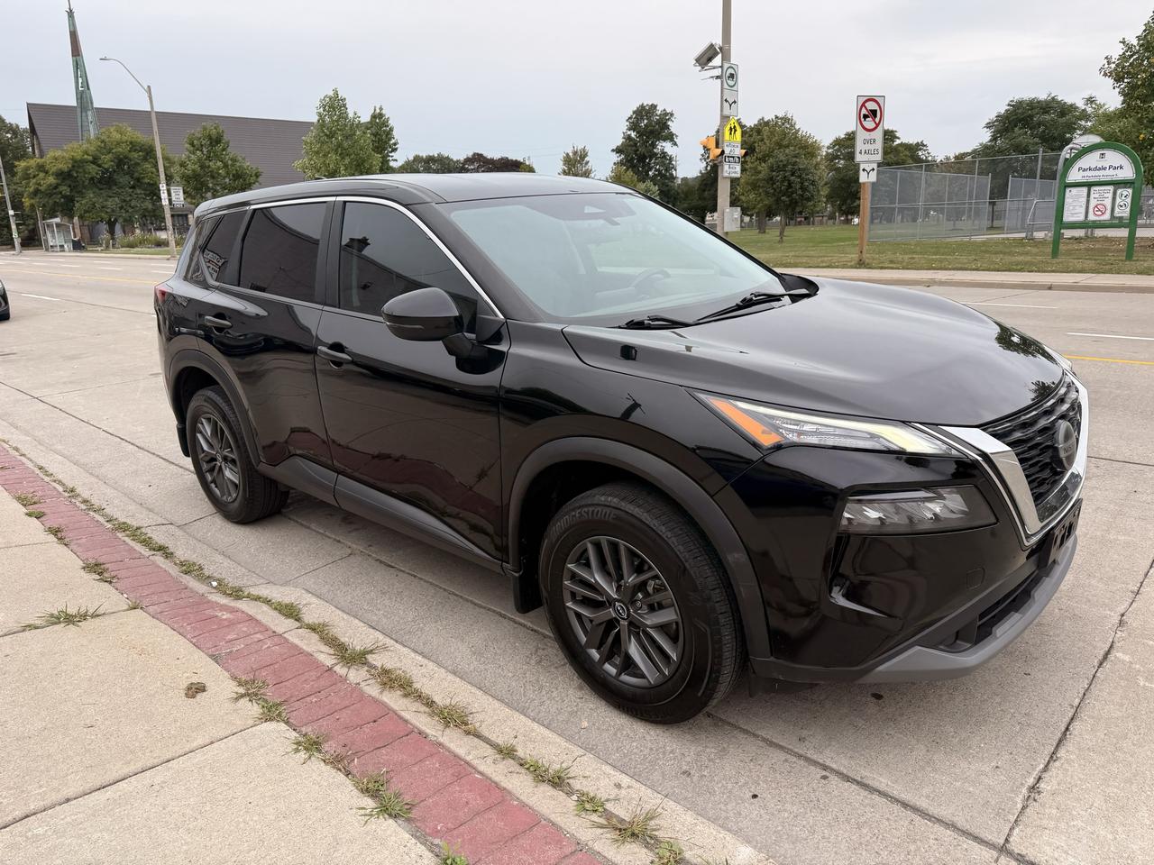 2022 Nissan Rogue FWD S Photo