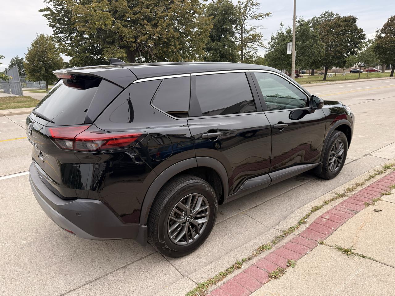 2022 Nissan Rogue FWD S Photo