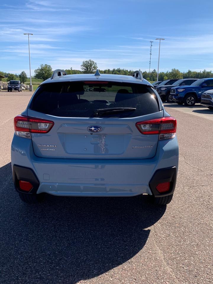 2023 Subaru XV Crosstrek Touring Photo2