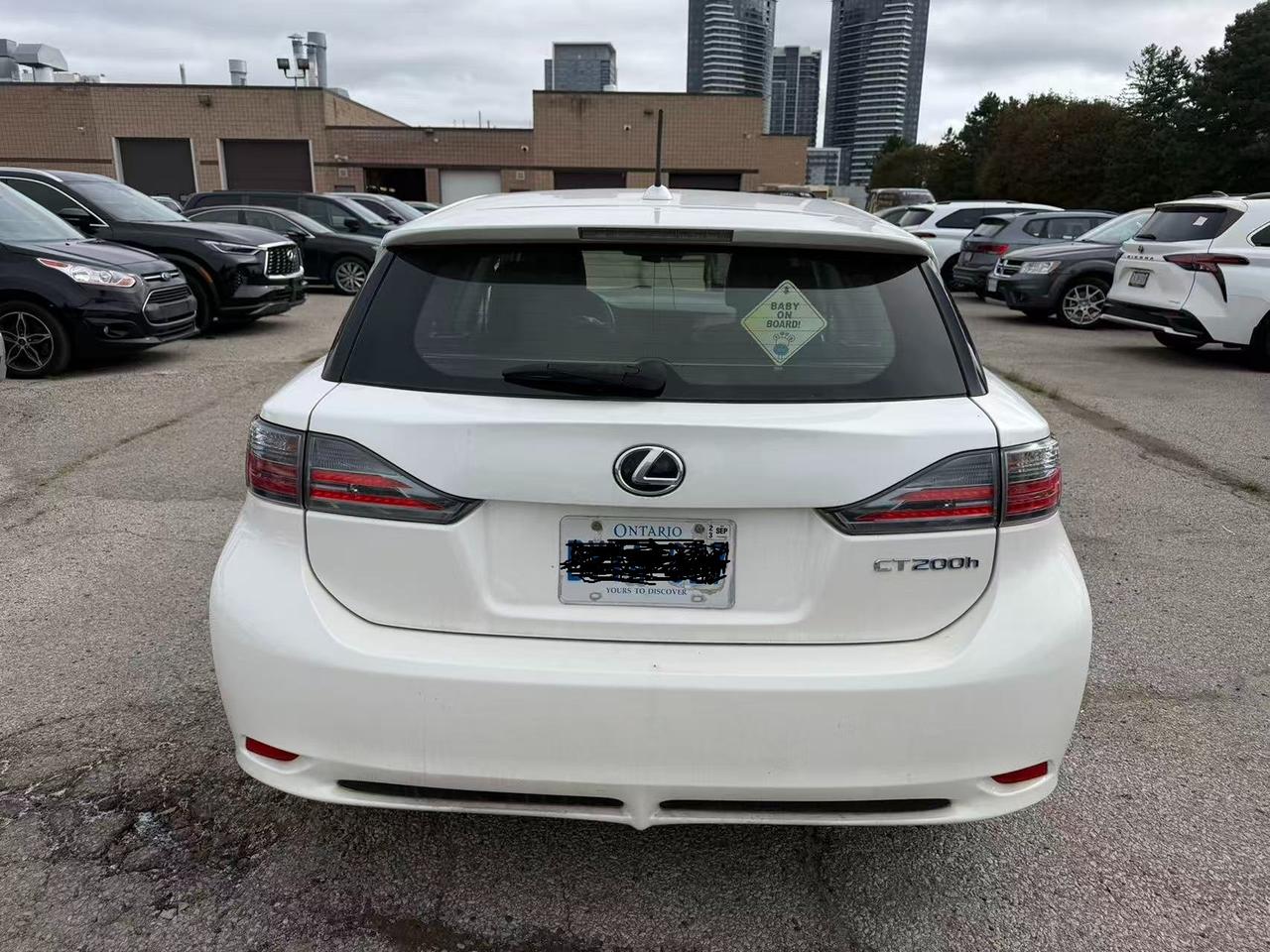 2013 Lexus CT 200h FWD 4dr Hybrid Photo