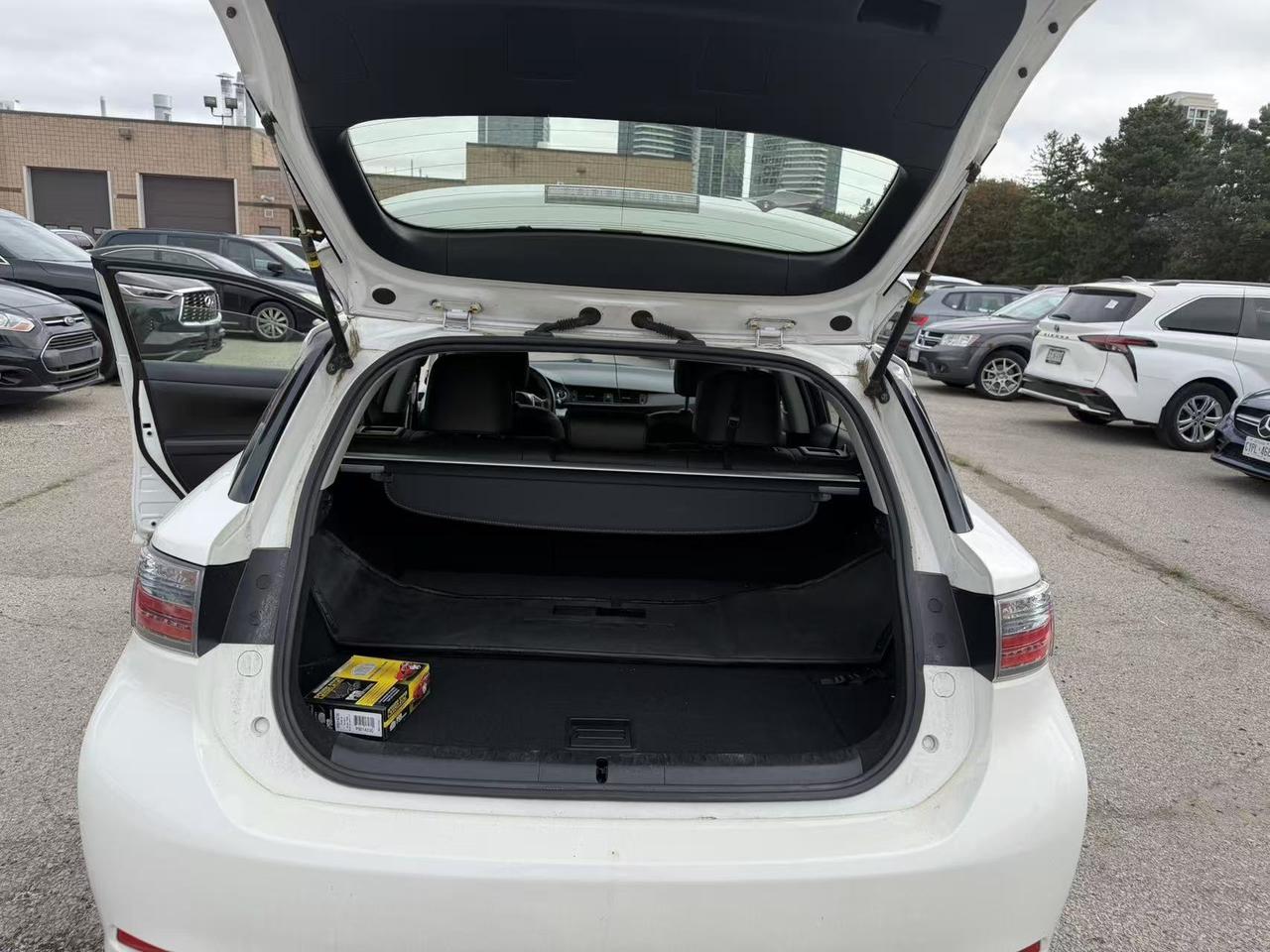 2013 Lexus CT 200h FWD 4dr Hybrid Photo
