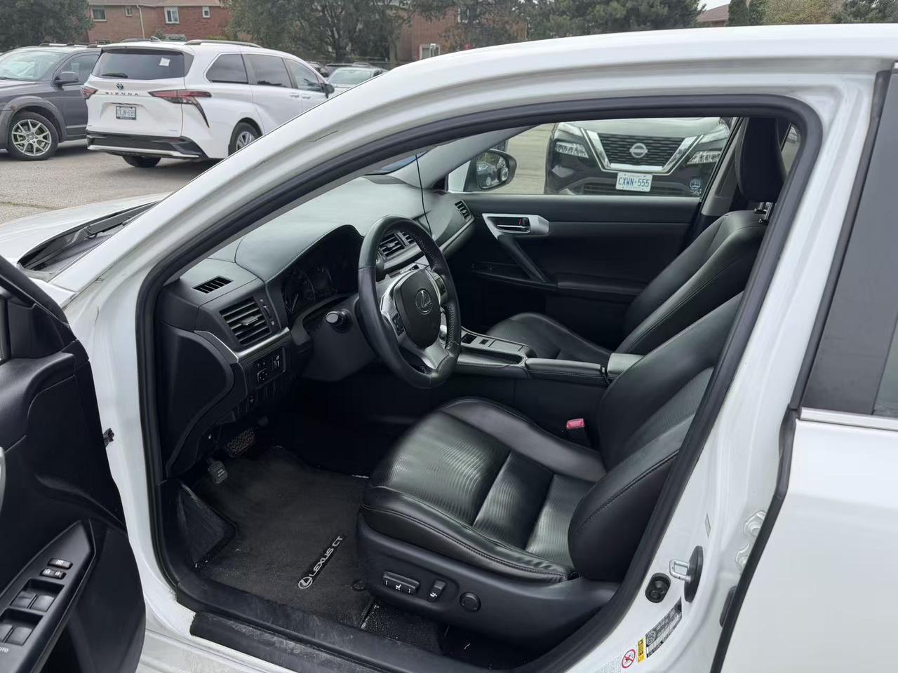 2013 Lexus CT 200h FWD 4dr Hybrid Photo