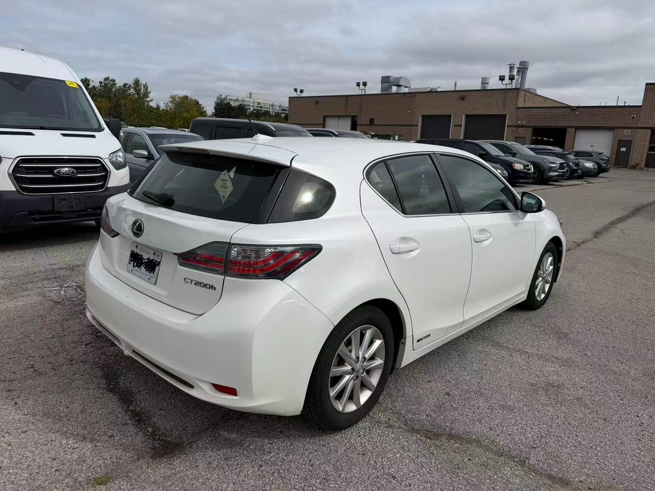 2013 Lexus CT 200h FWD 4dr Hybrid Photo