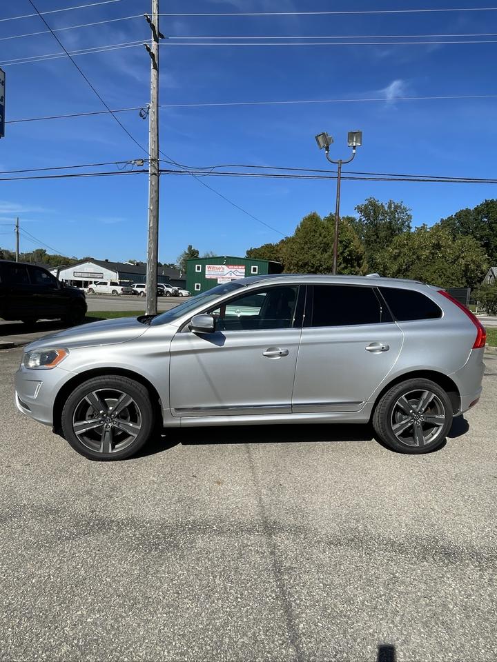2017 Volvo XC60 T5 Special Edition Premier Photo1