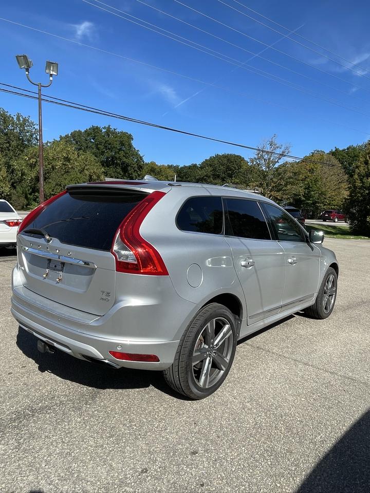 2017 Volvo XC60 T5 Special Edition Premier Photo3