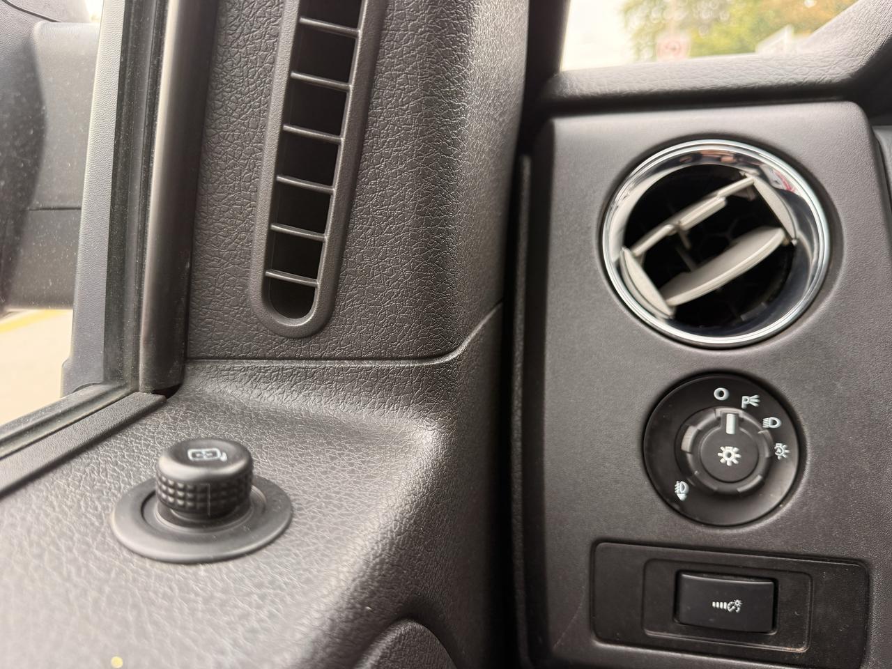 2013 Ford F-150 XLT Photo
