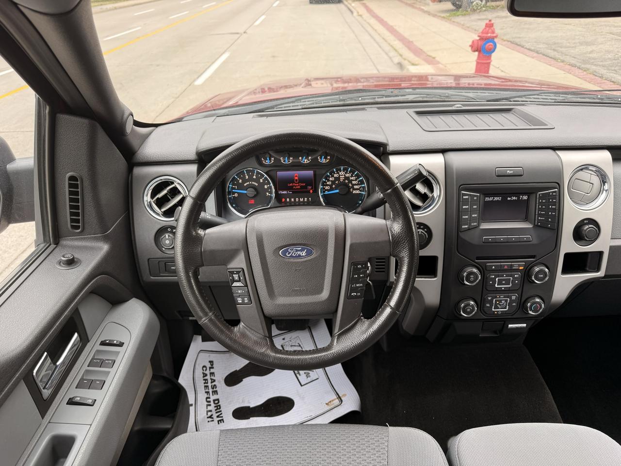 2013 Ford F-150 XLT Photo