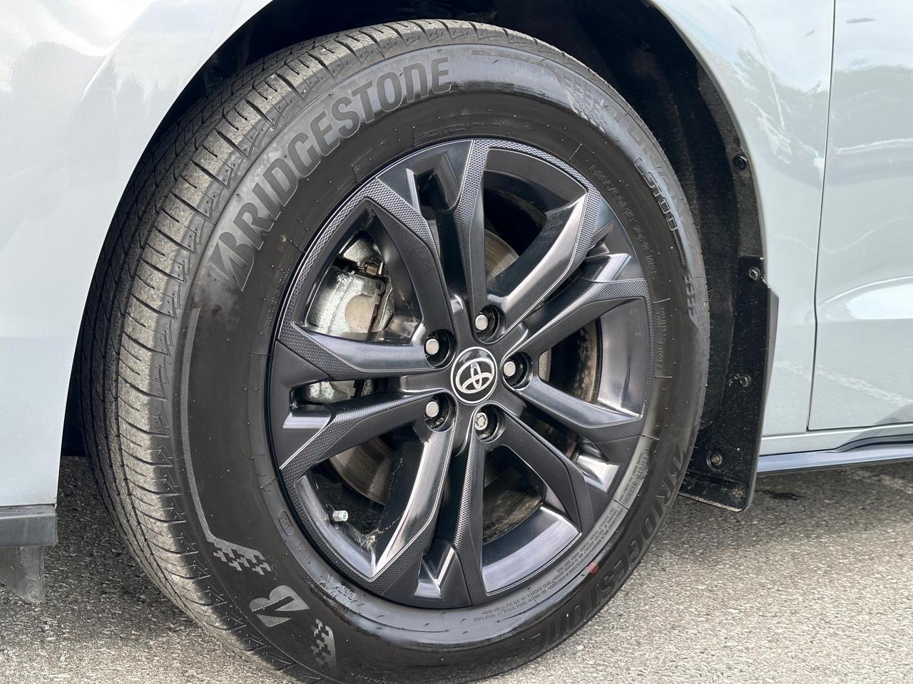 2025 Toyota Sienna XSE 7-Passenger XSE AWD! Photo1