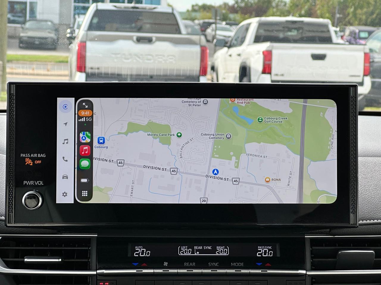 2025 Toyota Sienna XSE 7-Passenger XSE AWD! Photo