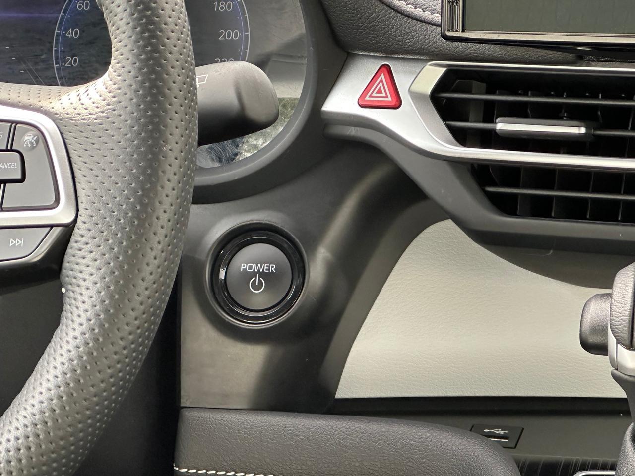 2025 Toyota Sienna XSE 7-Passenger XSE AWD! Photo