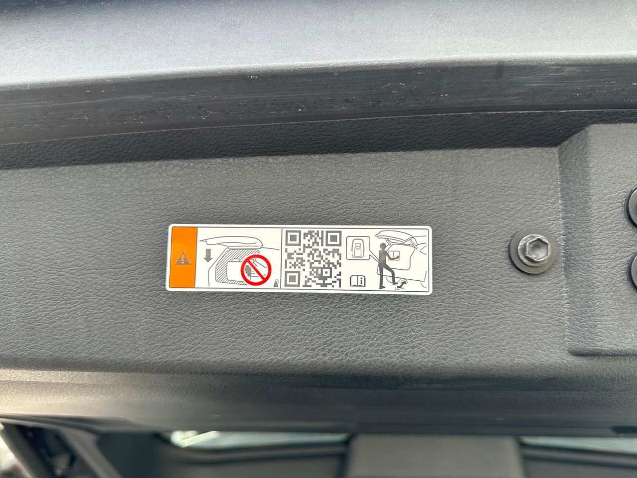 2025 Toyota Sienna XSE 7-Passenger XSE AWD! Photo