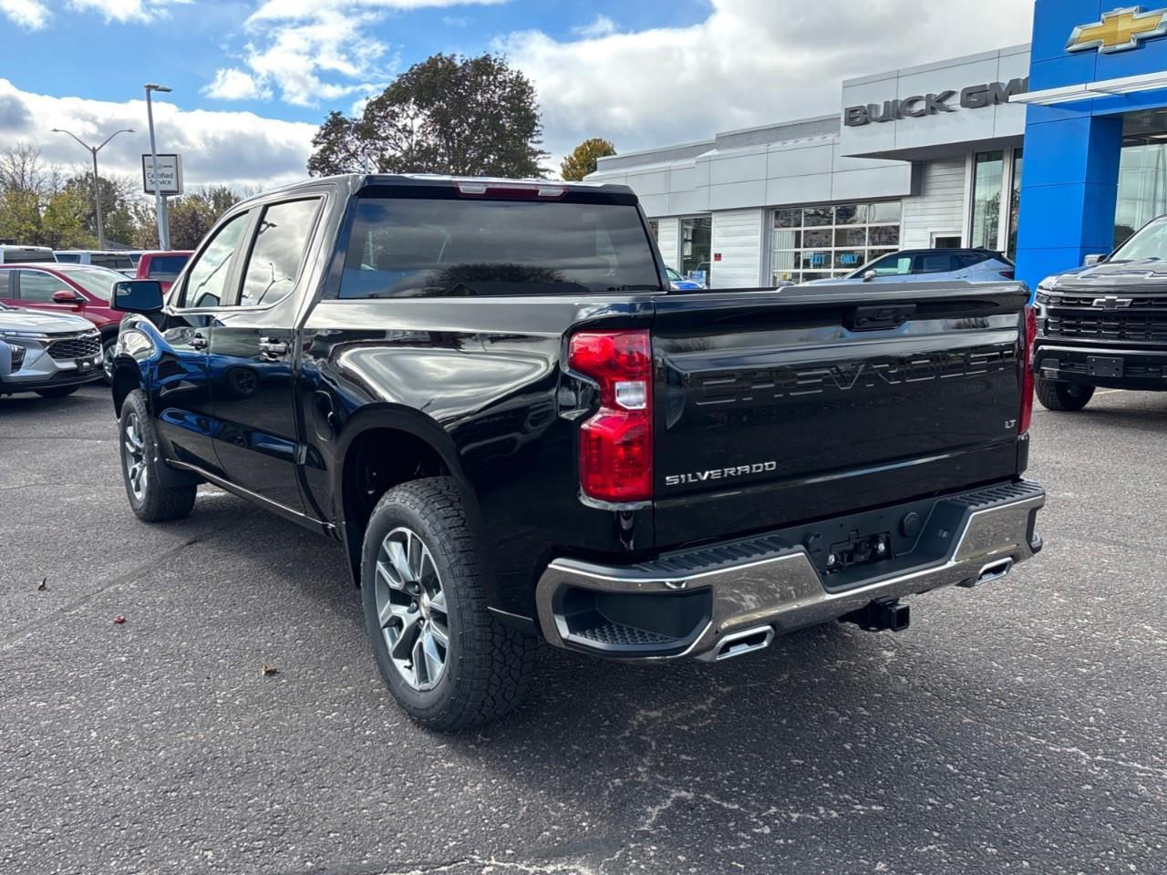 2026 Chevrolet Silverado 1500 LT New 5 Passenger V8 Crew Cab 4X4 Truck with Heated Front Seats, Heated Steering Wheel and a 13.4 Diagonal Touchscreen Radio with Wireless Apple CarPlay, Wireless Android Auto, Wireless Phone Charging a Photo