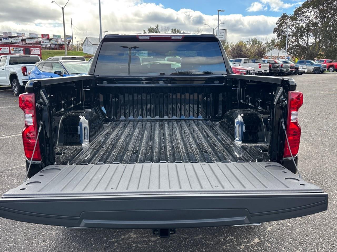 2026 Chevrolet Silverado 1500 LT New 5 Passenger V8 Crew Cab 4X4 Truck with Heated Front Seats, Heated Steering Wheel and a 13.4 Diagonal Touchscreen Radio with Wireless Apple CarPlay, Wireless Android Auto, Wireless Phone Charging a Photo