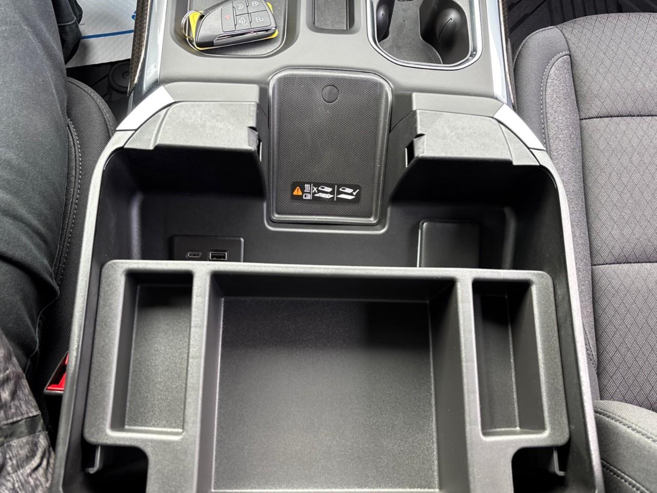 2026 Chevrolet Silverado 1500 LT New 5 Passenger V8 Crew Cab 4X4 Truck with Heated Front Seats, Heated Steering Wheel and a 13.4 Diagonal Touchscreen Radio with Wireless Apple CarPlay, Wireless Android Auto, Wireless Phone Charging a Photo