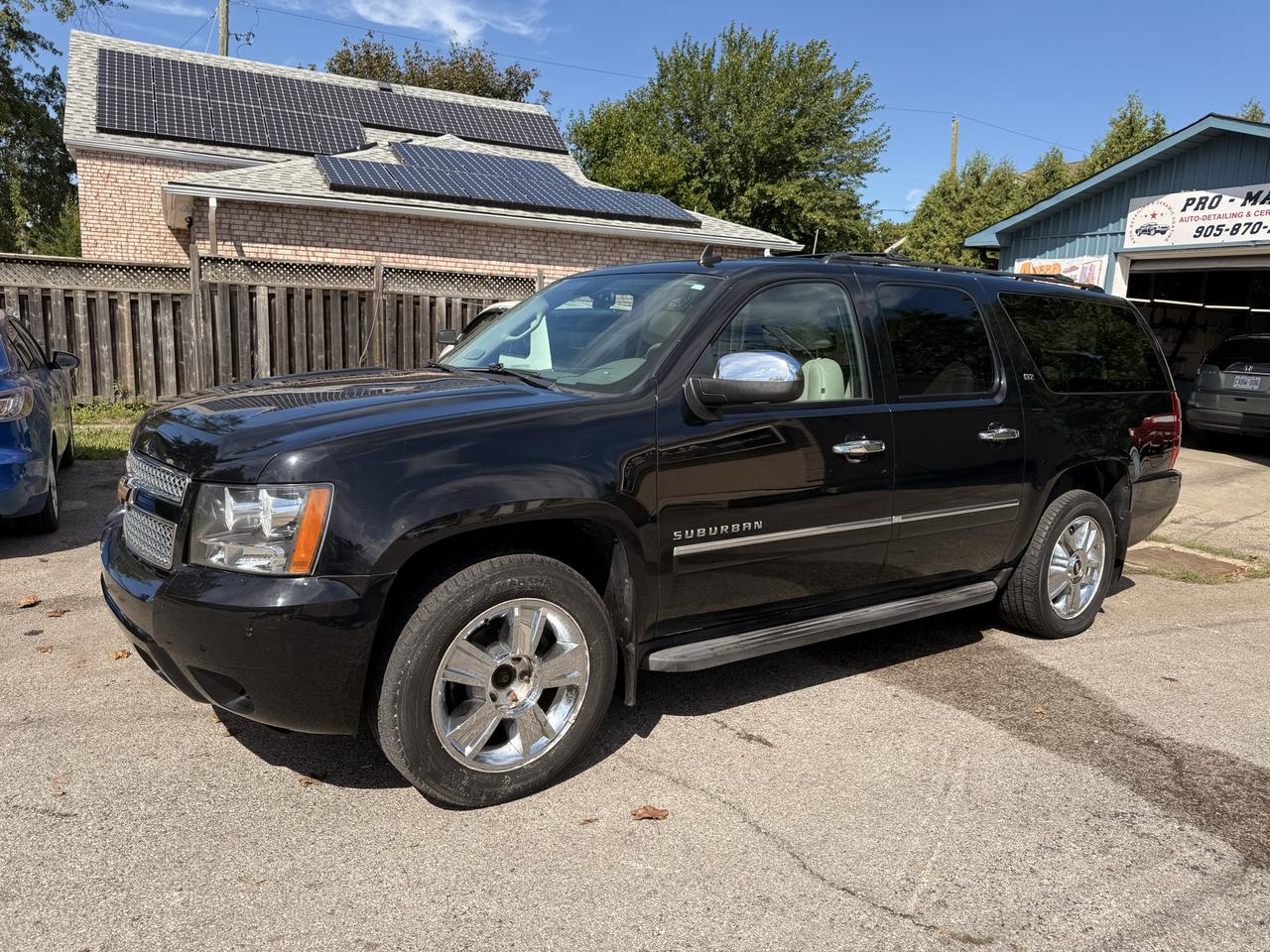 2010 Chevrolet Suburban 4WD 4dr 1500 LTZ Photo2