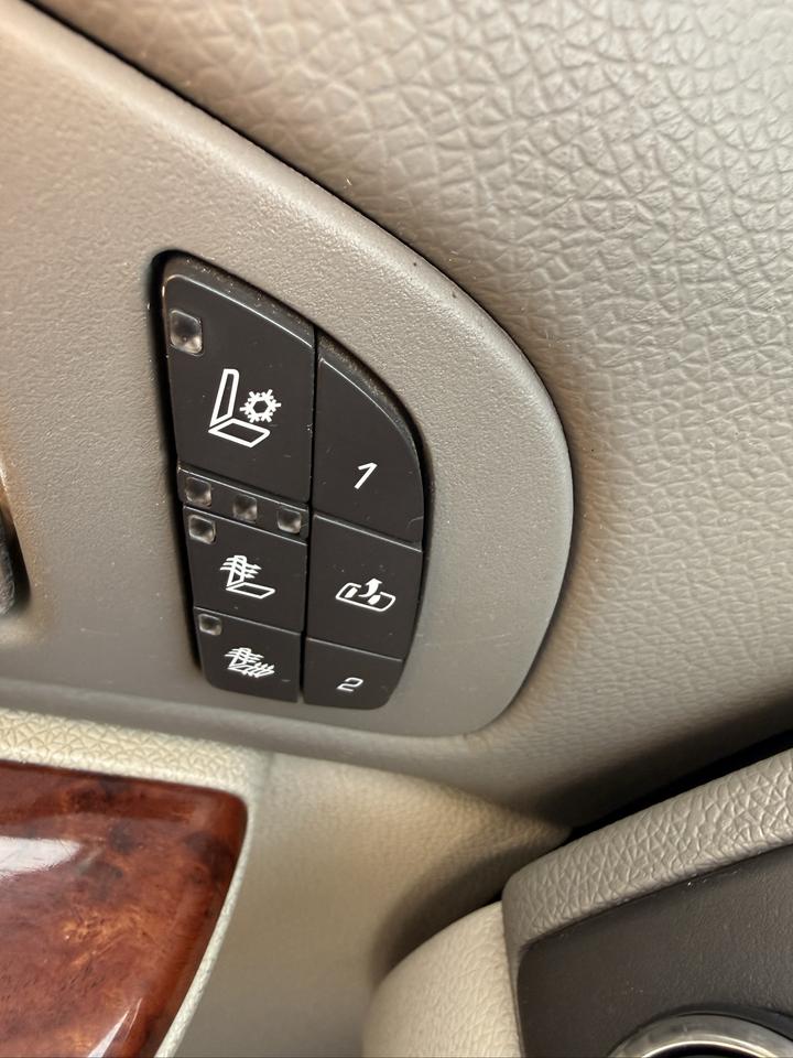 2010 Chevrolet Suburban 4WD 4dr 1500 LTZ Photo