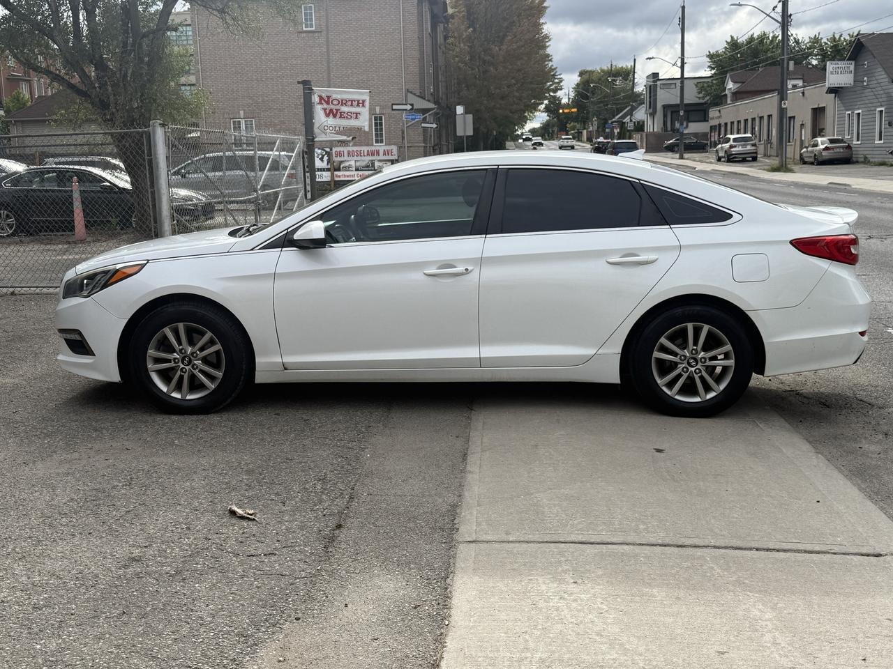 2016 Hyundai Sonata 2.4L GL Photo