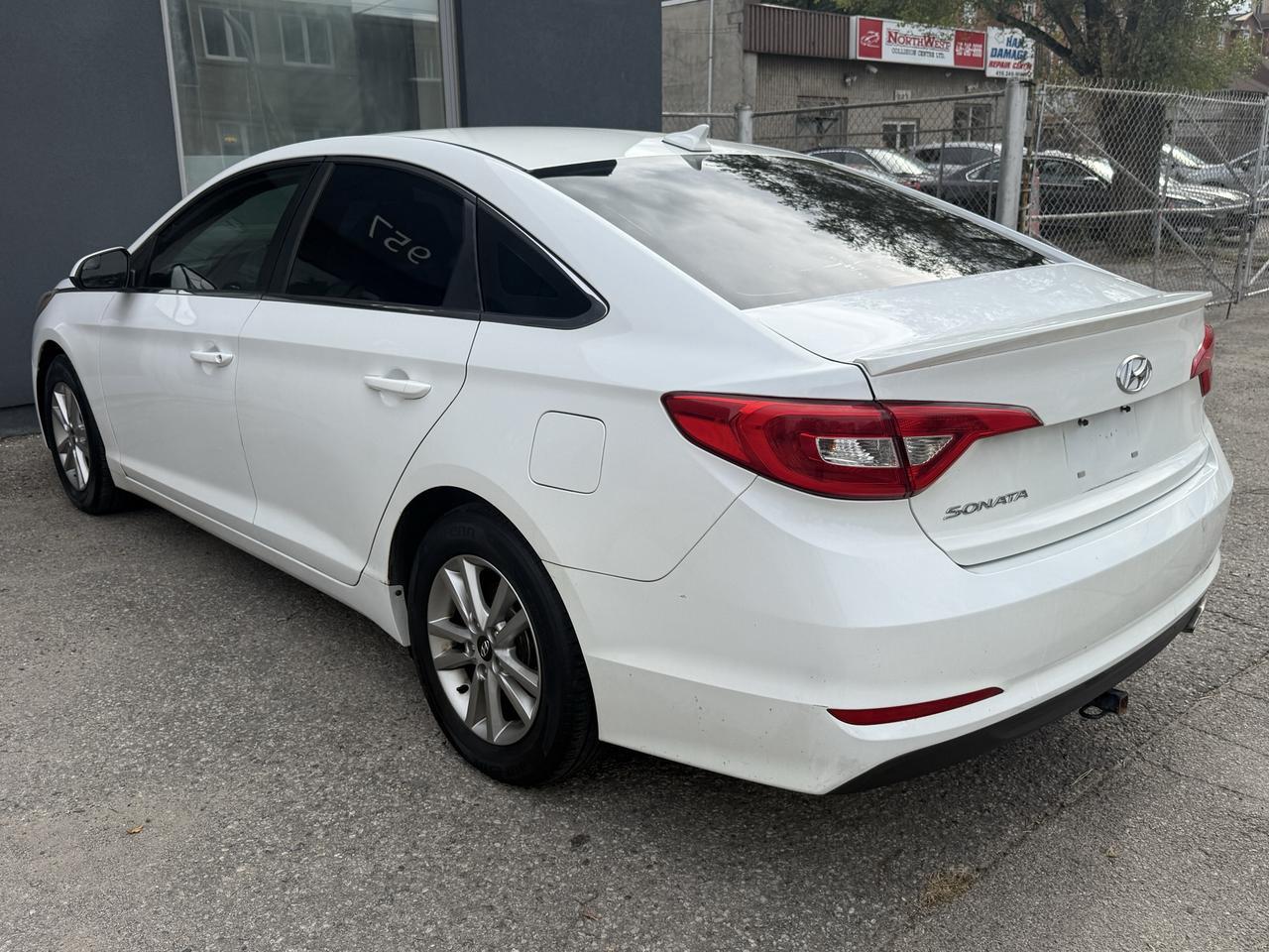2016 Hyundai Sonata 2.4L GL Photo