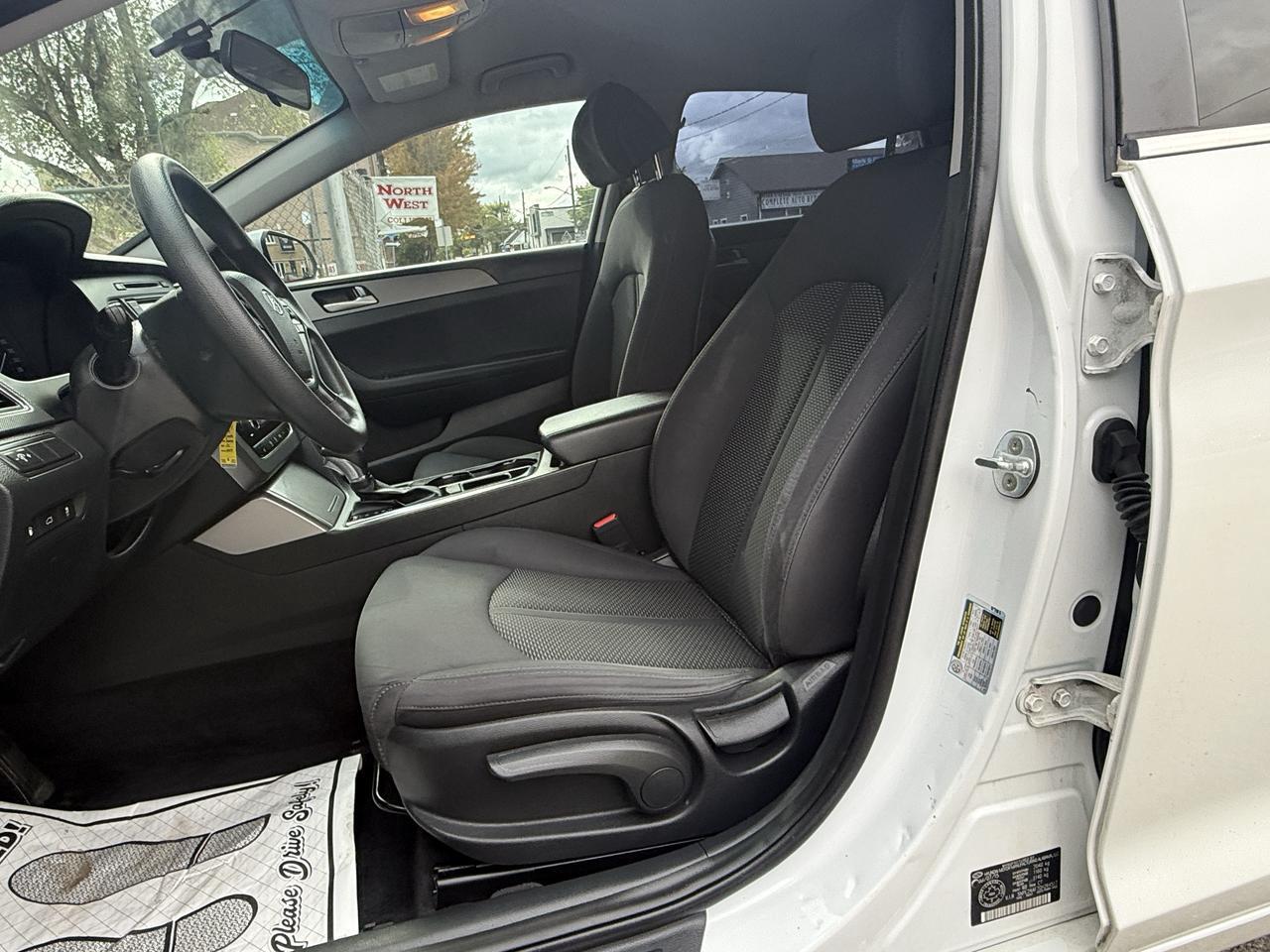 2016 Hyundai Sonata 2.4L GL Photo