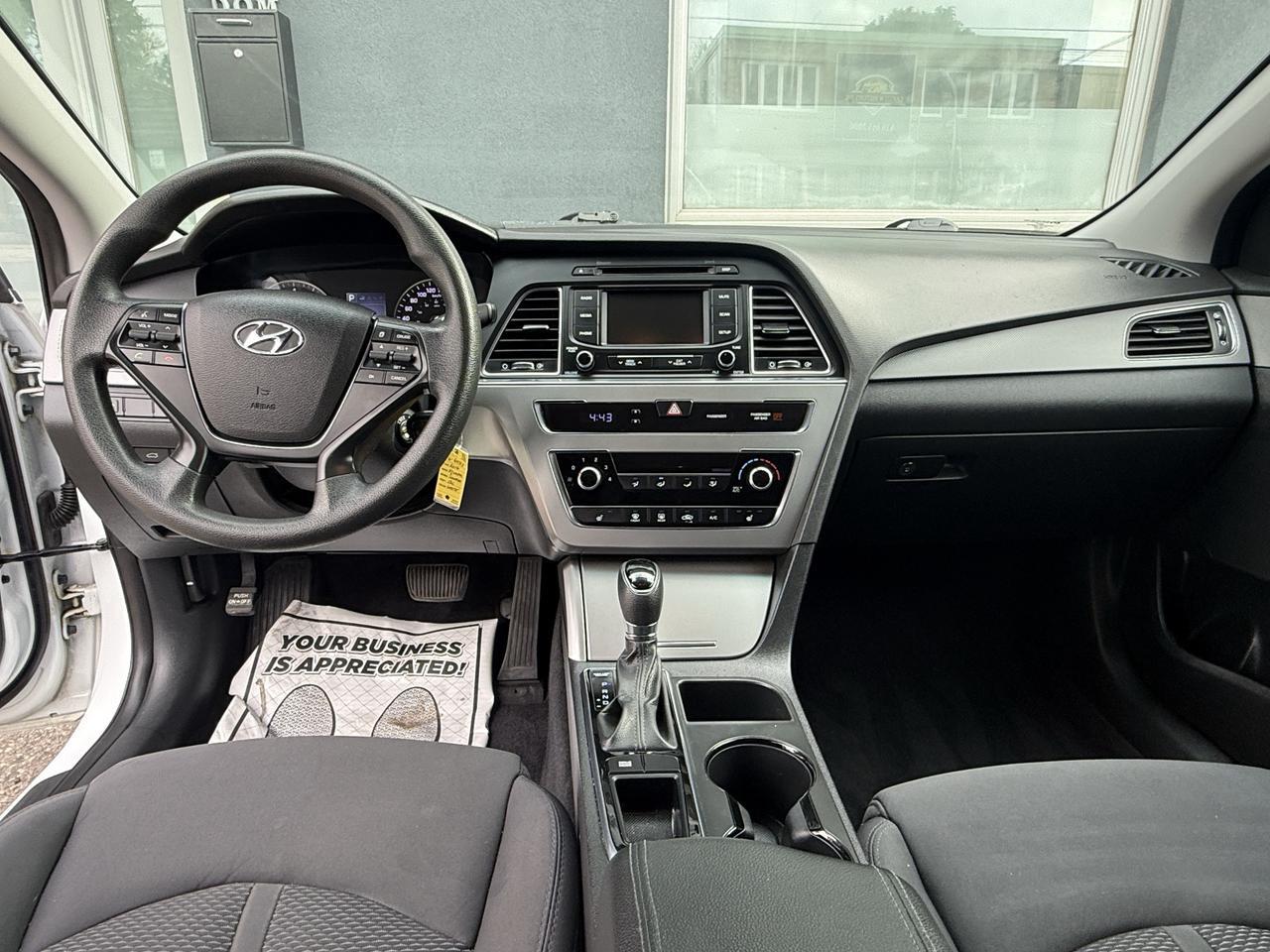 2016 Hyundai Sonata 2.4L GL Photo