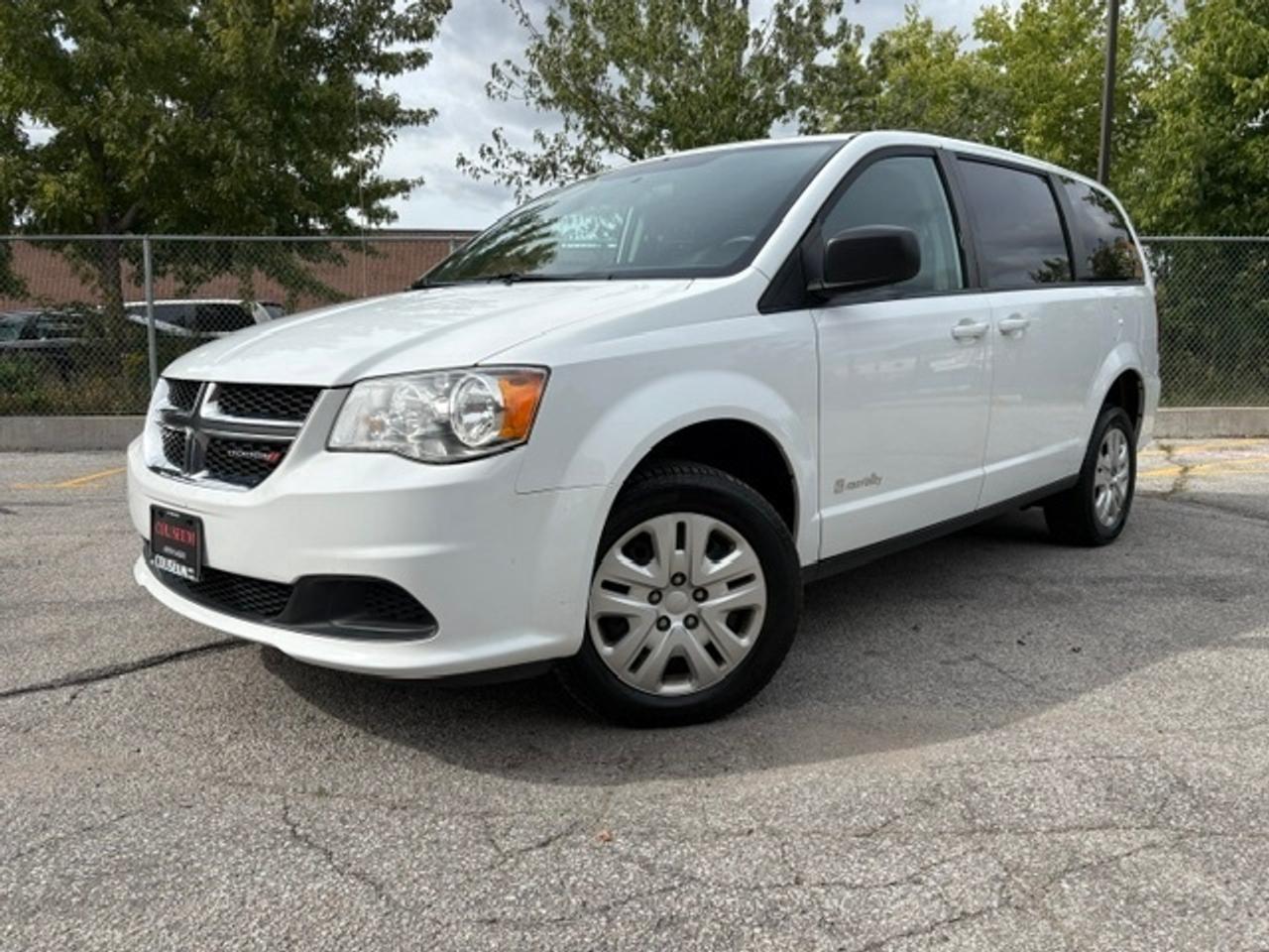 2018 Dodge Grand Caravan SXT BRAUNABILITY REAR WHEEL CHAIR RAMP-75KM-1 OWNER! Photo1